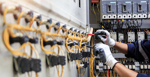 Professional Electrician technician working in Castle Hills, TX